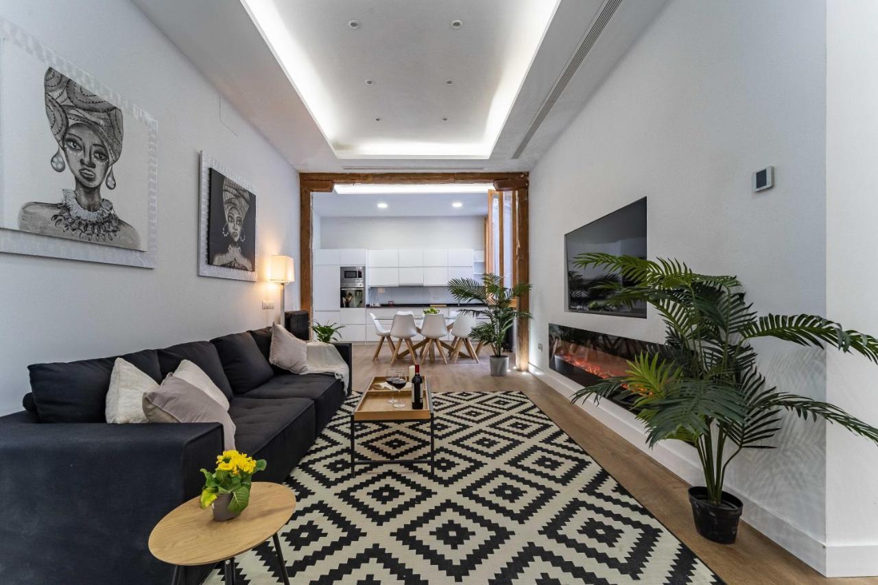 Exclusive Luxury Apartment In Central Madrid Exterior foto